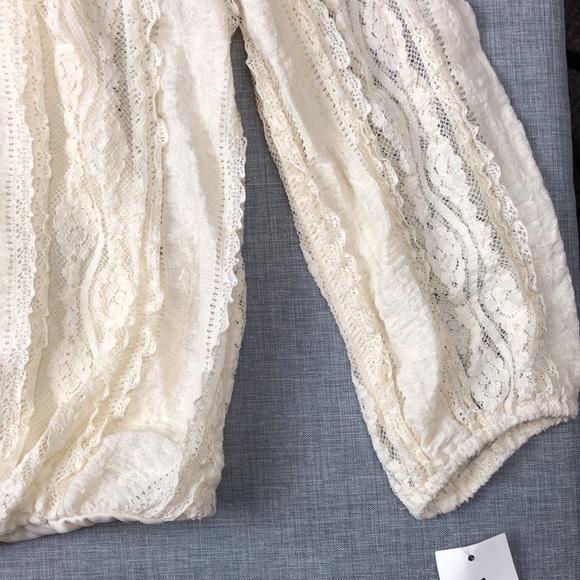 Style & Co Cream Lace Overlay Top Size Small - Picture 4 of 7